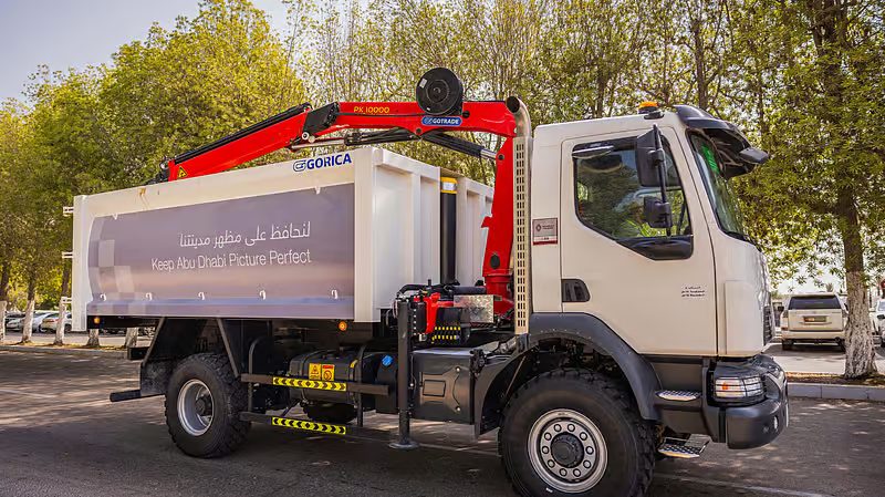 Abu Dhabi Cleans Over 205,000 km of Roads, Removes Nearly 11,000 Tonnes of Litter in H1 2026